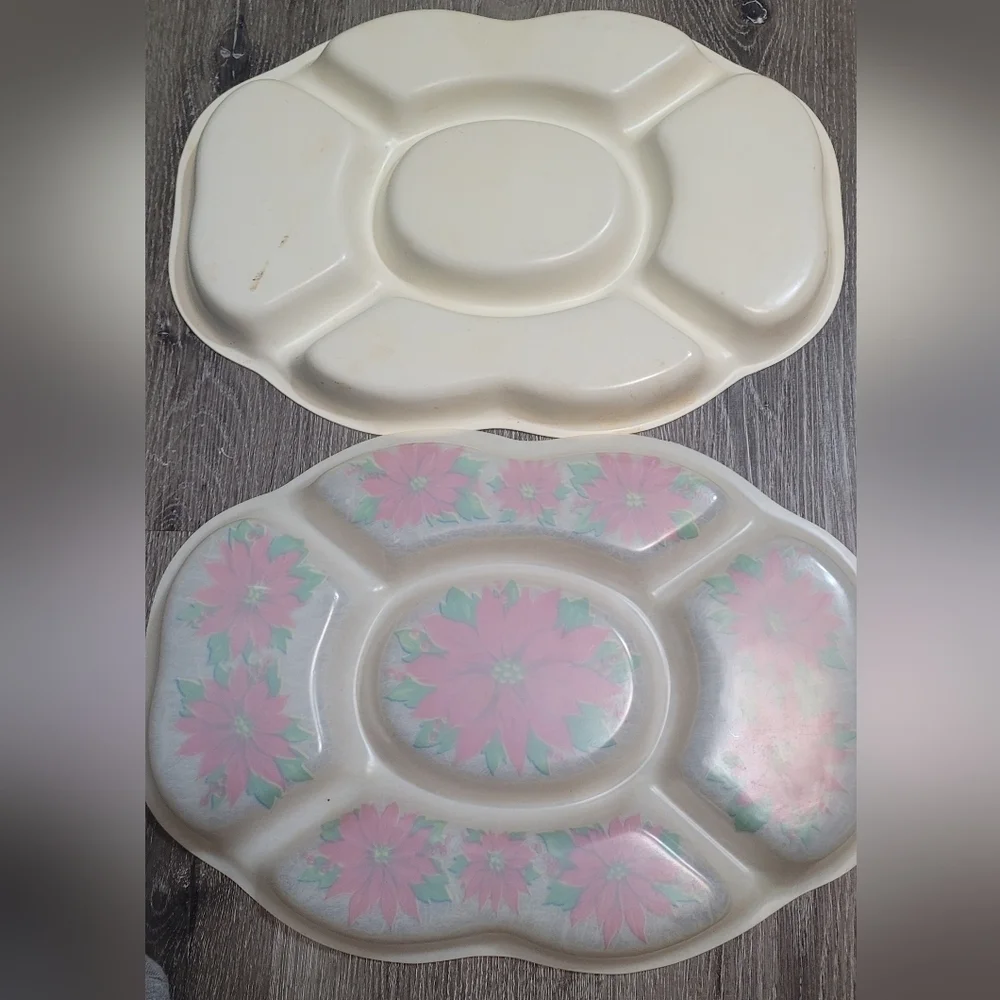 Vintage 1970's Plastic Christmas Divided Serving Trays Set Of 2